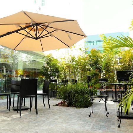 Travelbee Fuente Inn Cebu Extérieur photo