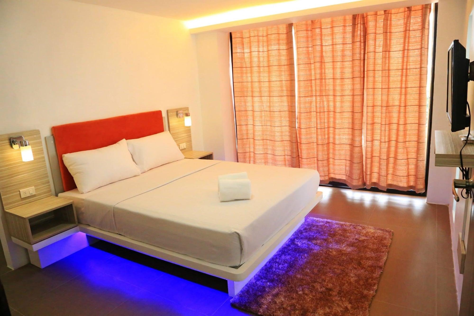 Travelbee Fuente Inn Cebu Extérieur photo