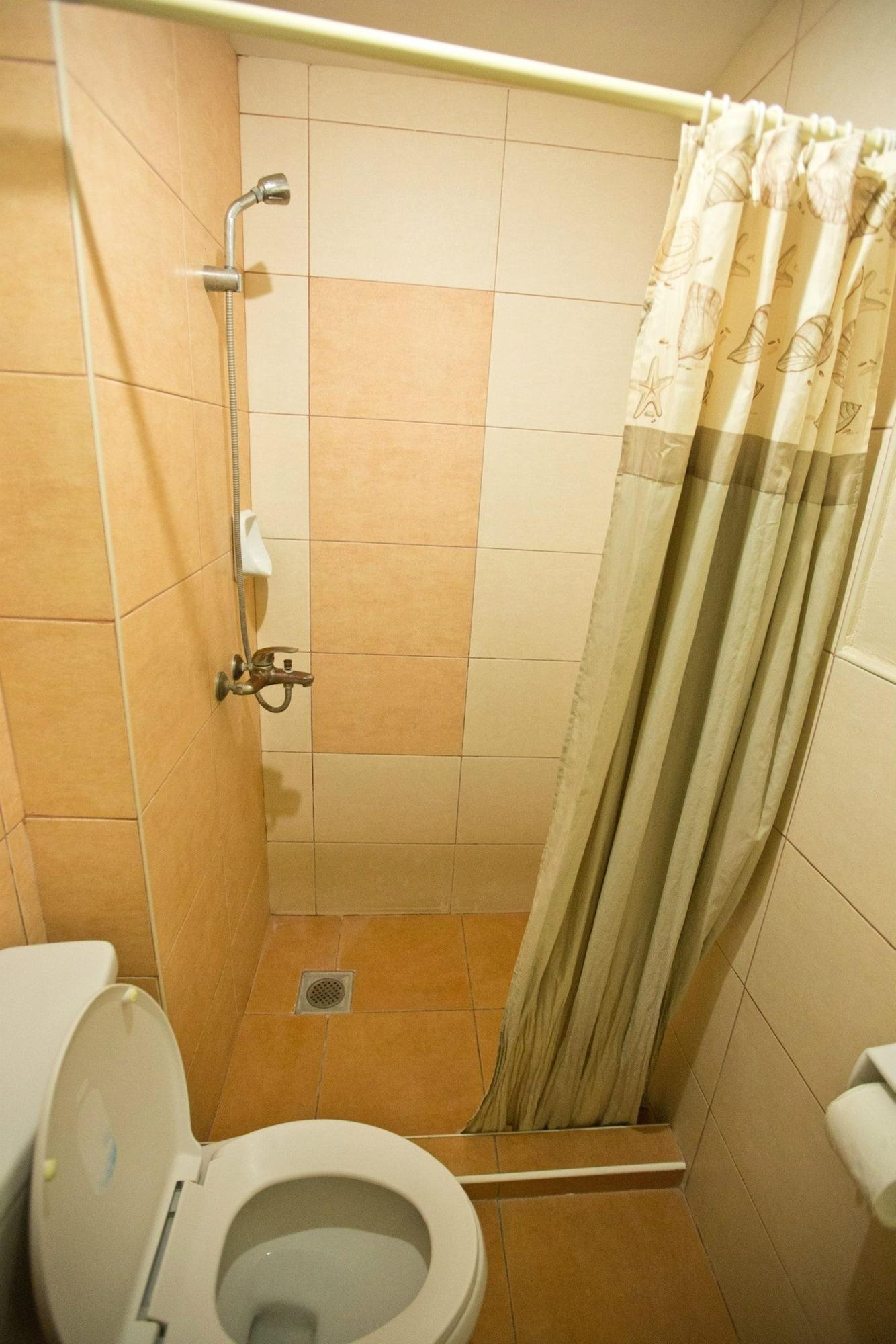 Travelbee Fuente Inn Cebu Extérieur photo