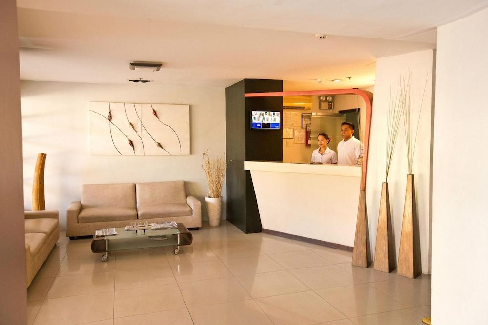 Travelbee Fuente Inn Cebu Extérieur photo